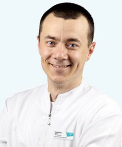 Сиромаха Денис Викторович стоматолог