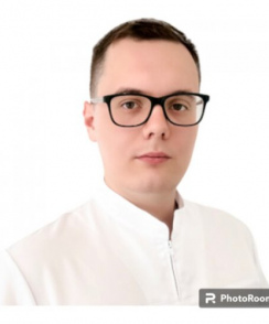 Комаров Андрей Николаевич стоматолог