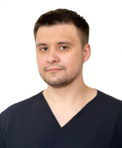 Тумаков Лев Романович травматолог